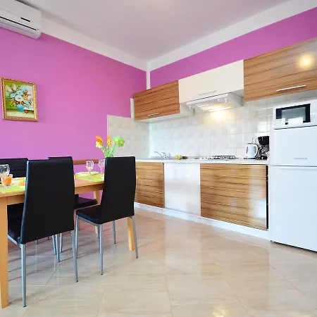 Jukan.6 * Pula